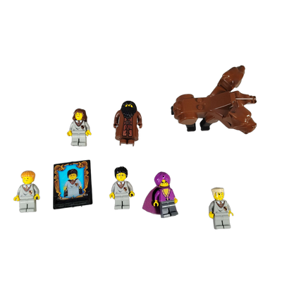 LEGO Bundle Harry Potter Set von 8 Minifiguren, Hund & Fliese