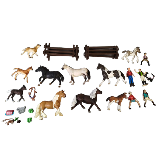 Schleich Tiere Bundle Horse Club 310 viele Teile Pferde & Reiterinnen