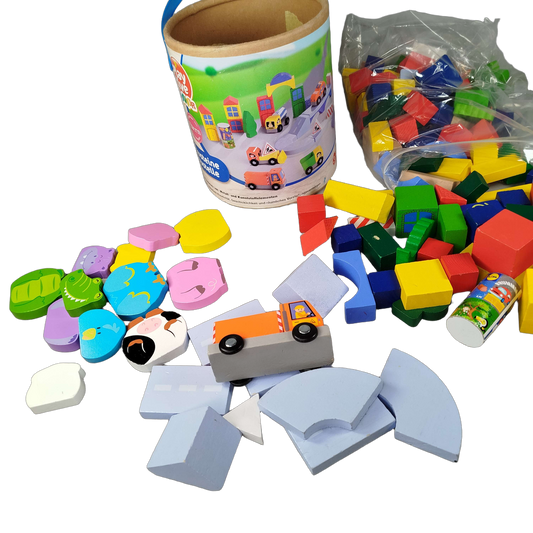 Playtive Holzbausteine Stadt Set mit Tieren & Kipplaster