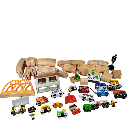 BRIO Bundle Holzeisenbahn Set Zug & Schienen