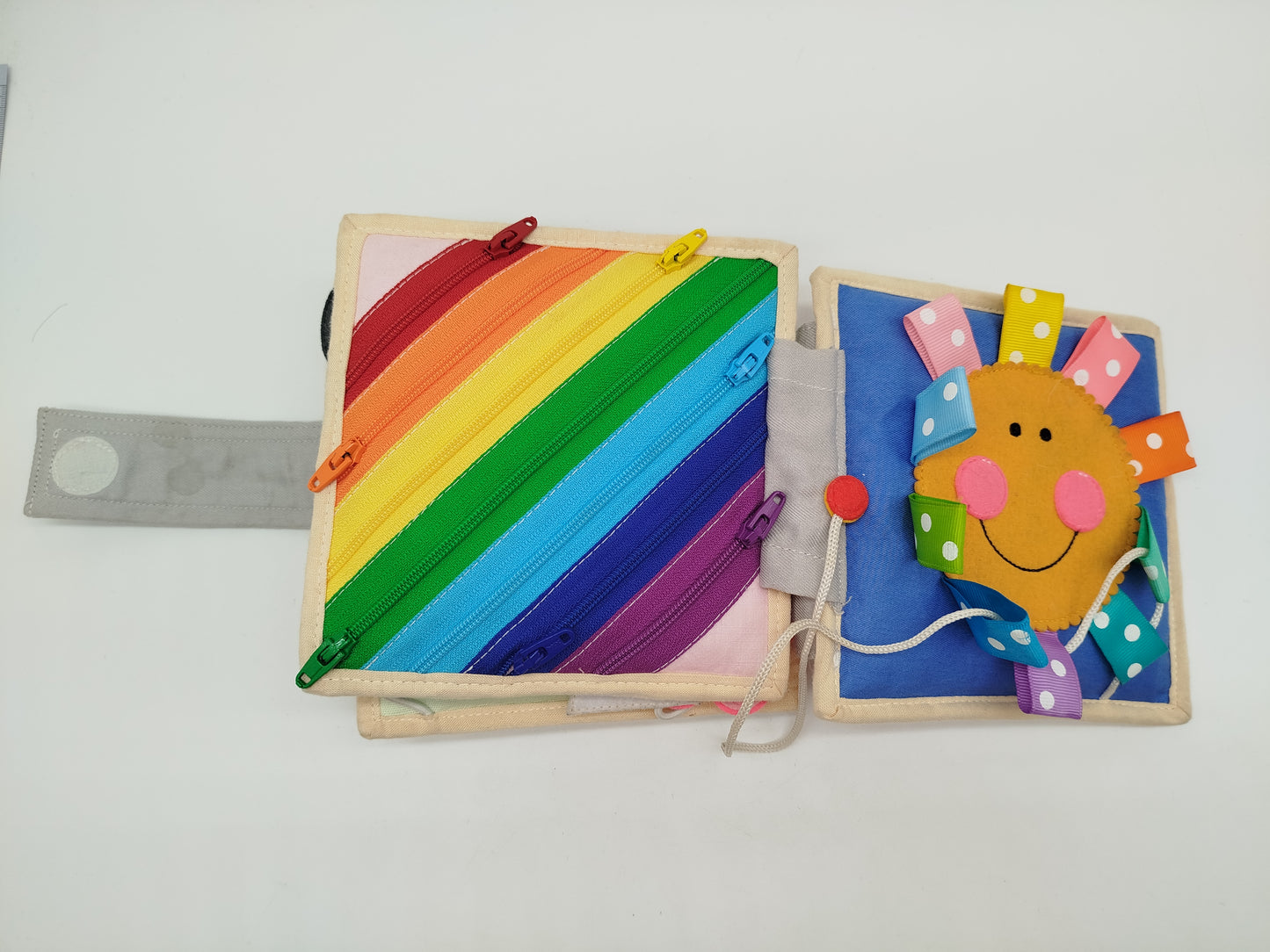 Jolly Designs magischer Voge – interaktives Stoff Aktivitätsbuch für Kleinkinder