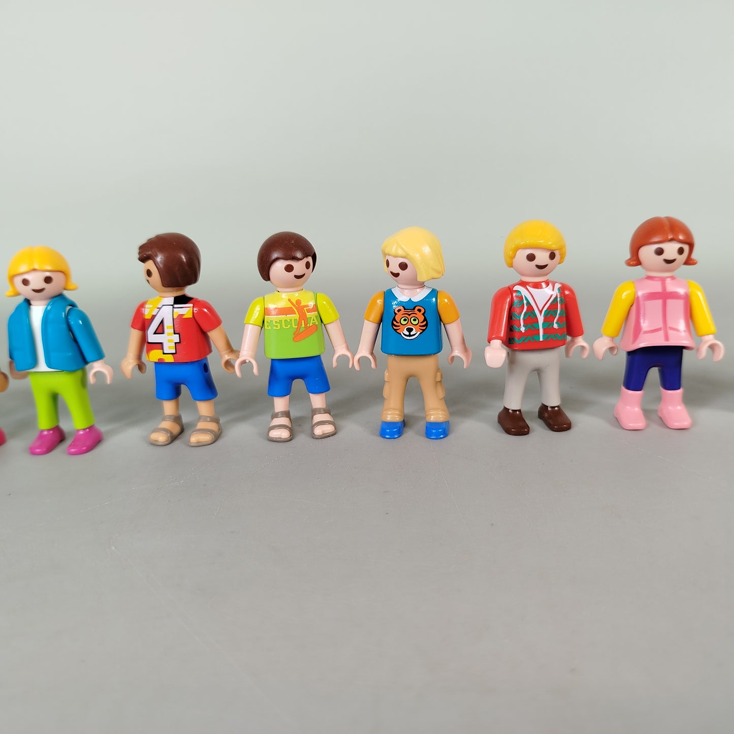 Playmobil Set von 22 Kinderfiguren – bunte Minifiguren für Rollenspiele