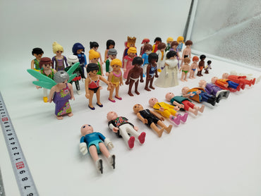 Playmobil Figuren - Set von 39 Figuren mit Zubehör