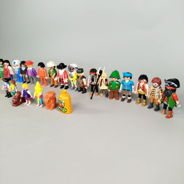 Playmobil Figuren-Set – 28 Charaktere mit Zubehör