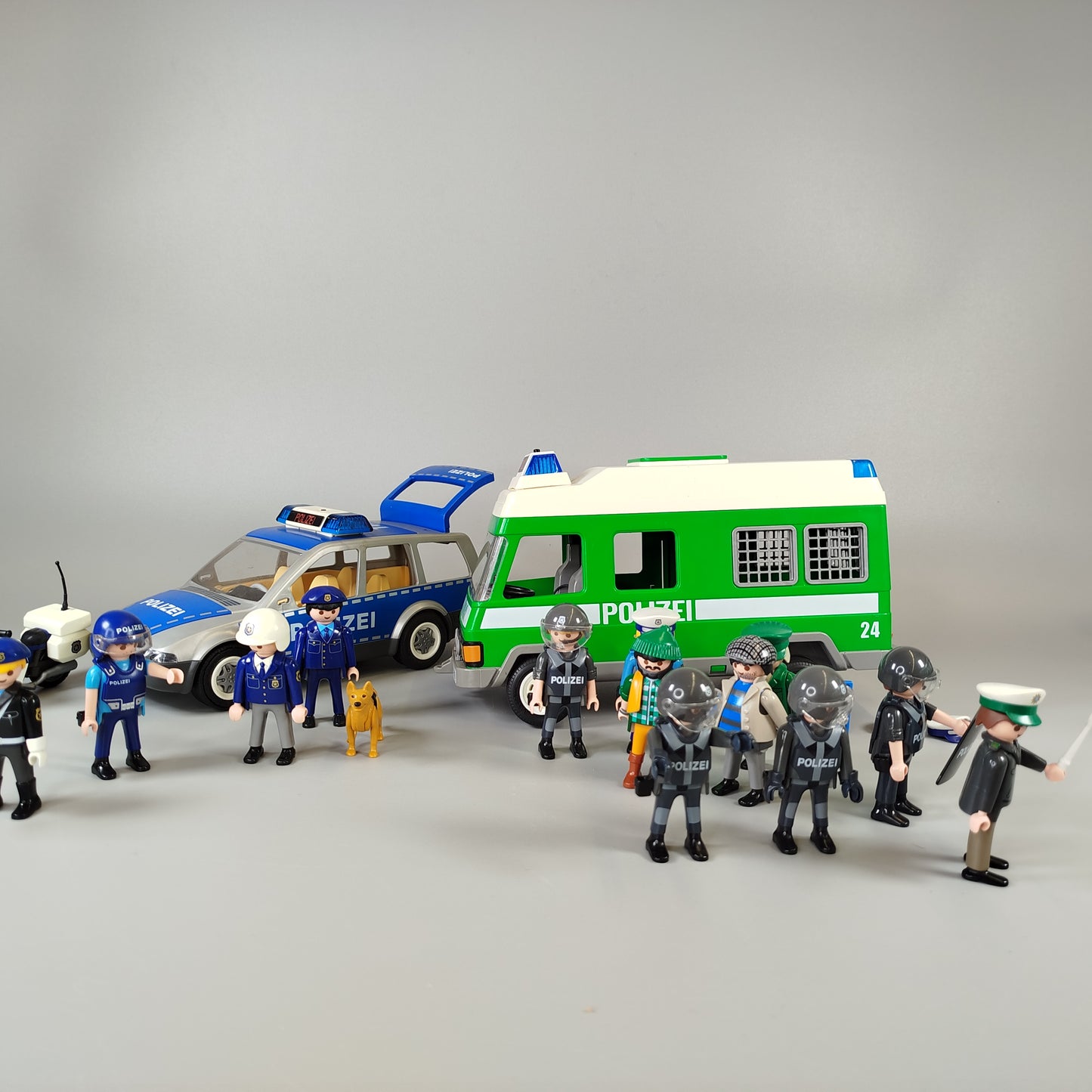 Playmobil Polizei Set - Fahrzeuge und Figuren