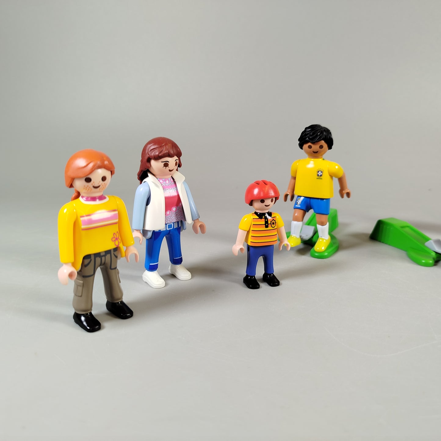 Playmobil Figuren Set von 8 – Sportler, Kinder, Erwachsene, leichte Kratzer