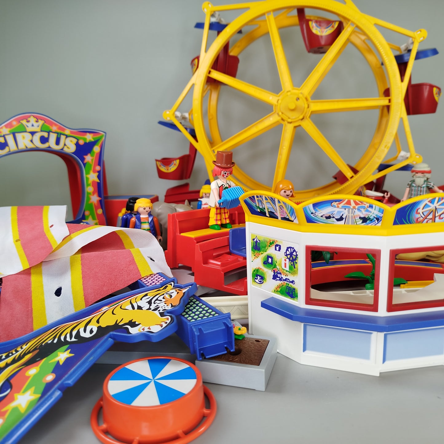 Playmobil Zirkus Konvolut – Riesenrad 5552 & Zirkus 3553, gut