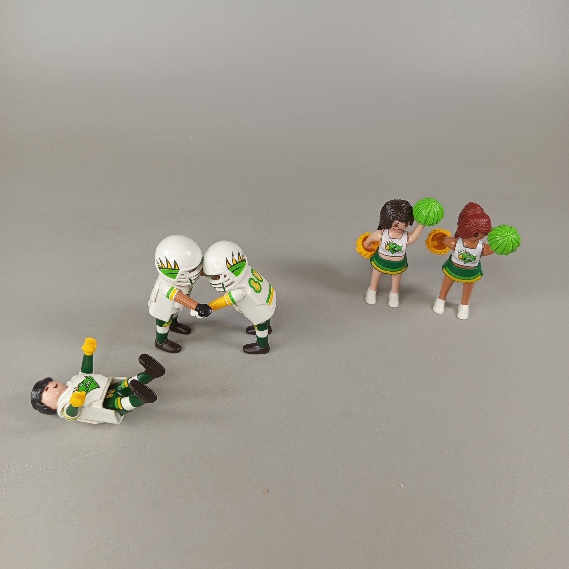 Playmobil Figuren-Set American Football & Cheerleader – Set von 5 Spielfiguren