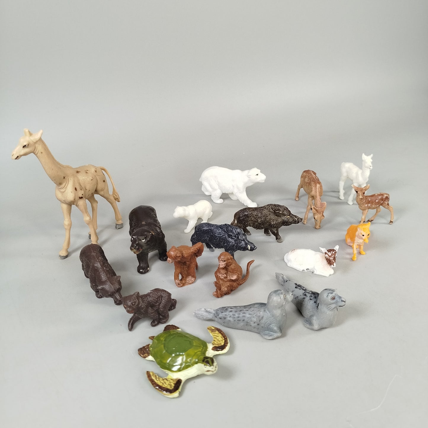 DDR - Tierfiguren Set von 18