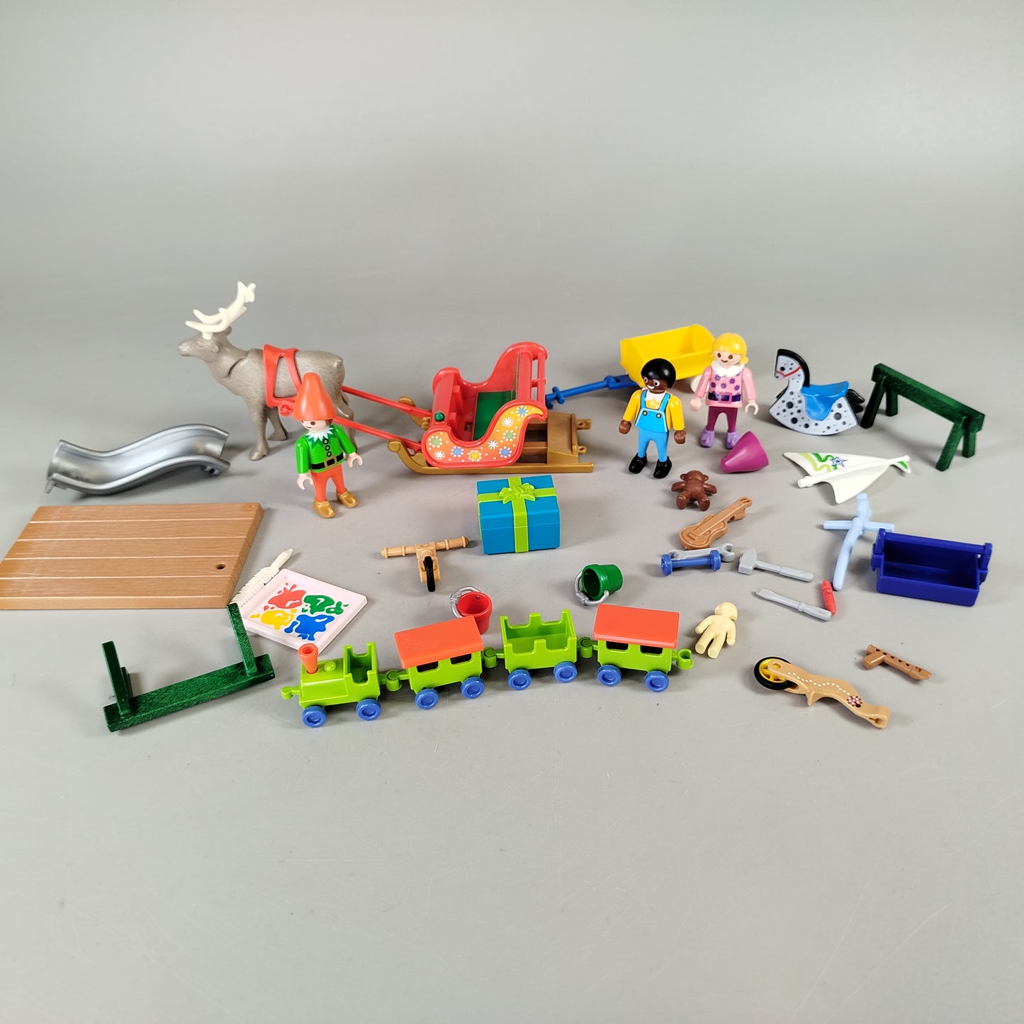 Playmobil Weihnachtswerkstatt Set von 3 Figuren mit Zubehör