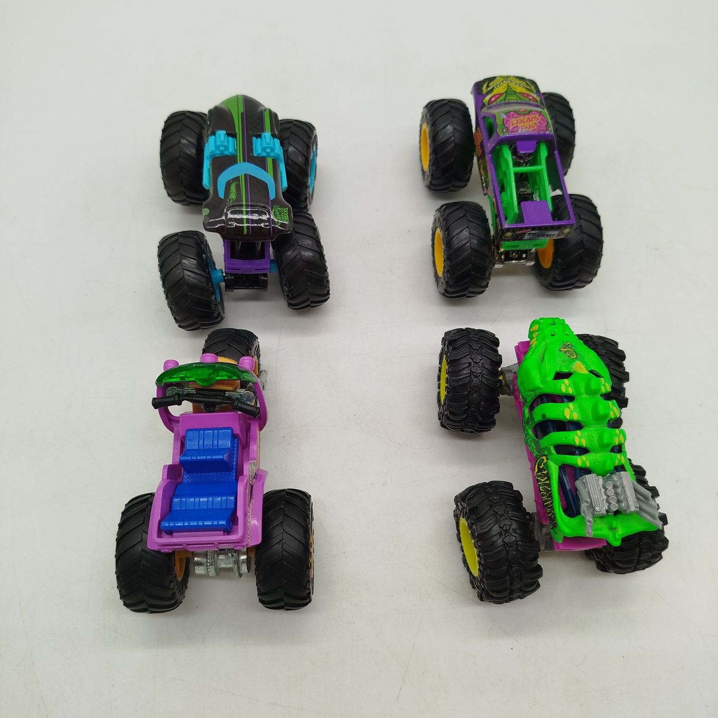 Hot Wheels Bundle Monstertruck 4x Modellautos
