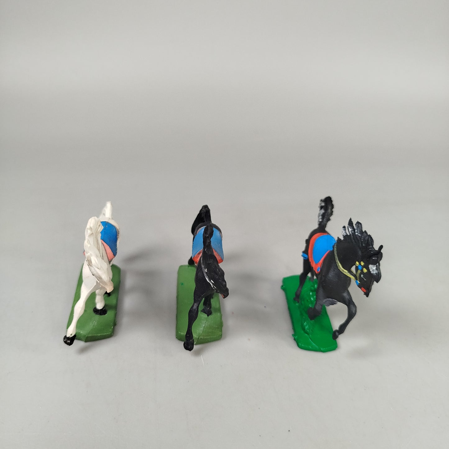 3 DDR Pferdefiguren – Sammlerfiguren, sehr gut
