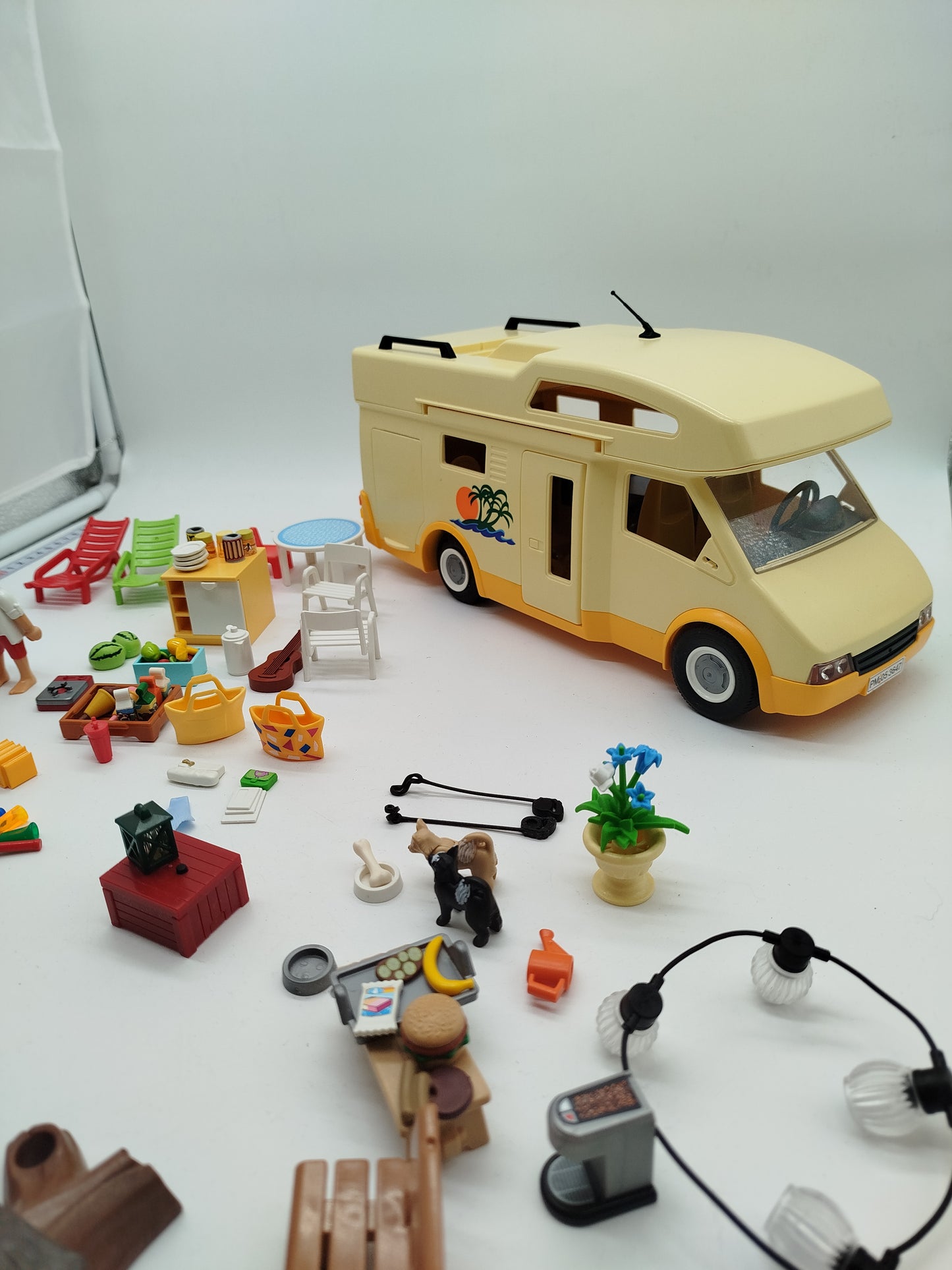 Playmobil Camping Set - Camper, Figuren & Zubehör