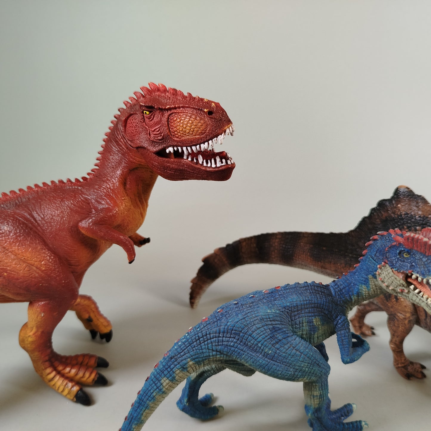 Schleich Dinosaurier Set von 5 Figuren – Carnotaurus, Spinosaurus, Allosaurus