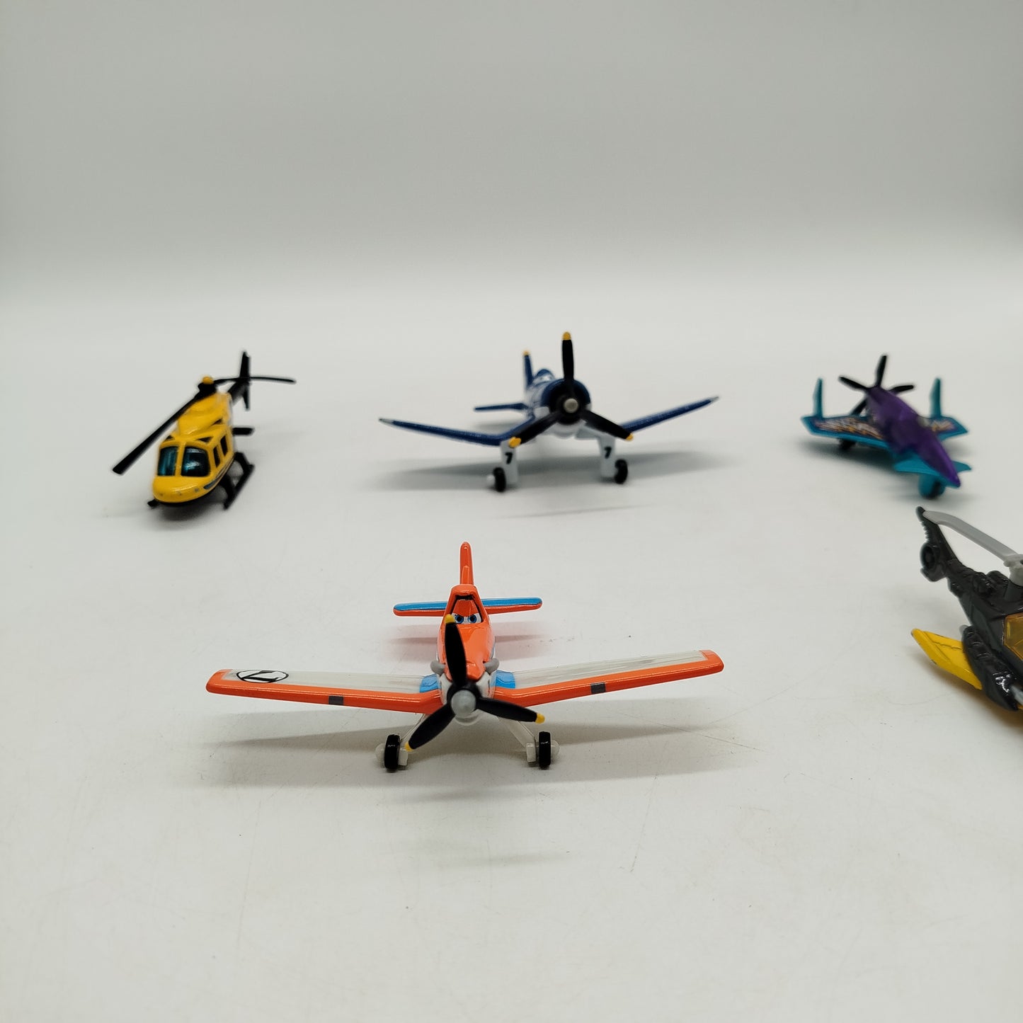 Bundle Hot Wheels x9 Fahrzeuge & Flugzeuge, neuwertig, ab 3 Jahre