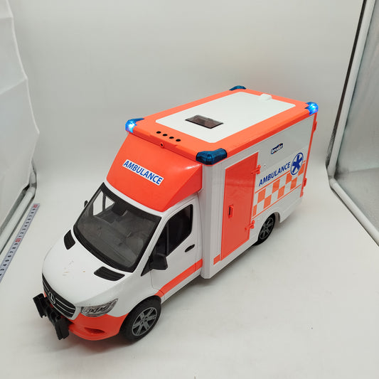 Bruder MB Sprinter Ambulanz 02676 mit Zubehör