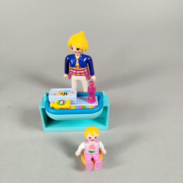 Playmobil Bundle Alltag & Freizeit Set von 8 Figuren & Hunde