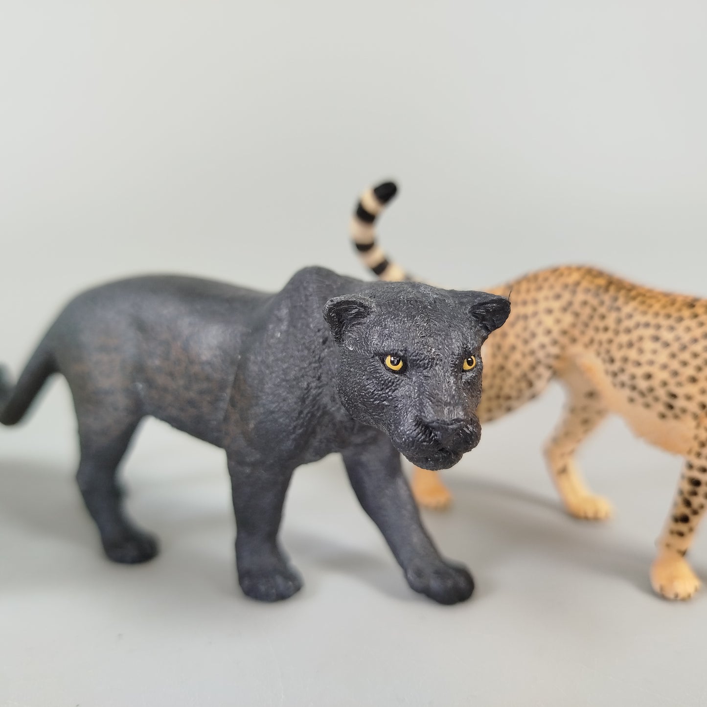 Schleich Wildkatzen Figuren Set – Tiger, Ozelot, Panther, Gepard