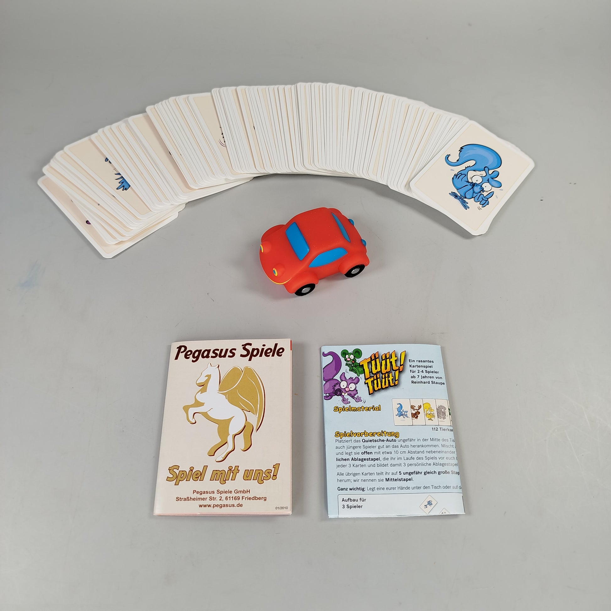 Verschiedene Marken Umfangreiches Spielset mit beliebten Brett- und Kartenspielen