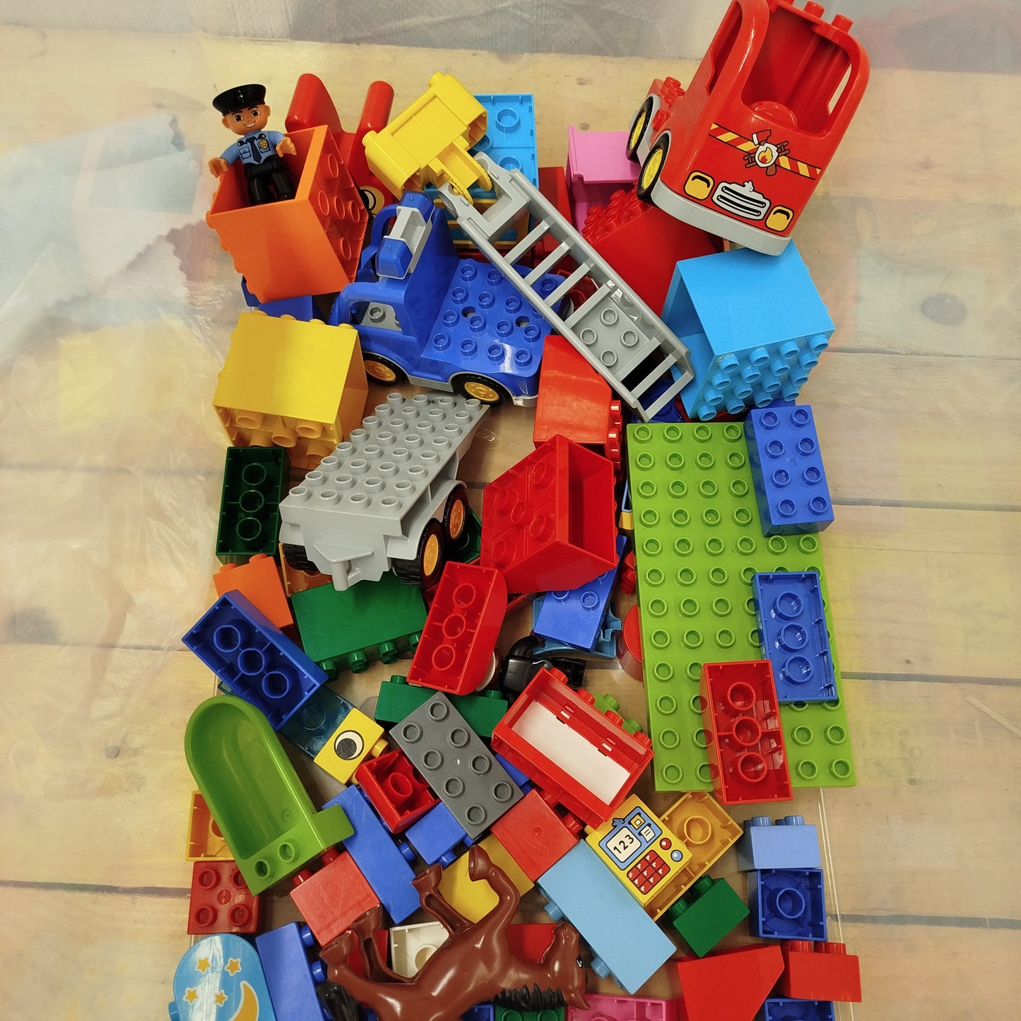 Lego Duplo Konvolut ca. 2,8 kg, Fahrzeuge und Figuren