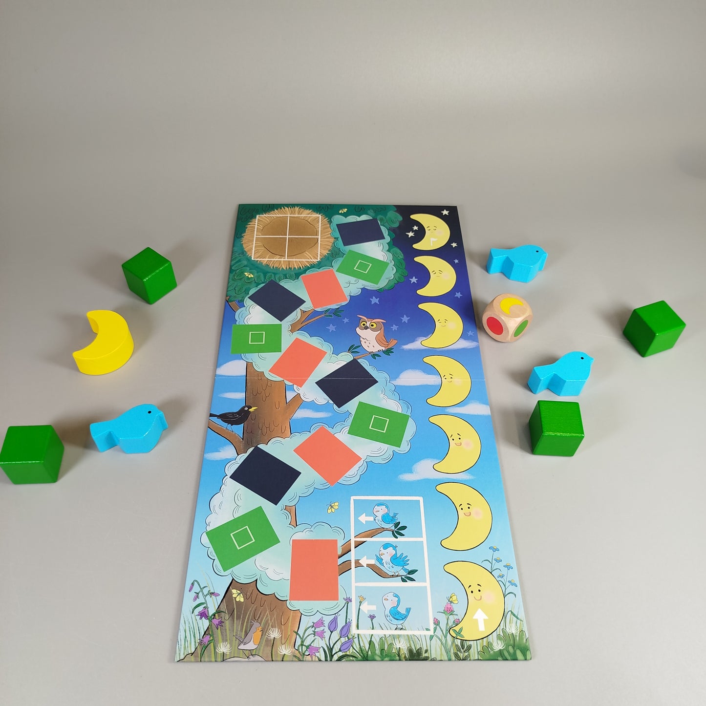 Spieleset mit 2 Spielen und Bausteinen