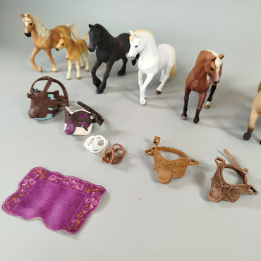 Schleich Pferde – Set von 7 Figuren & Accessoires