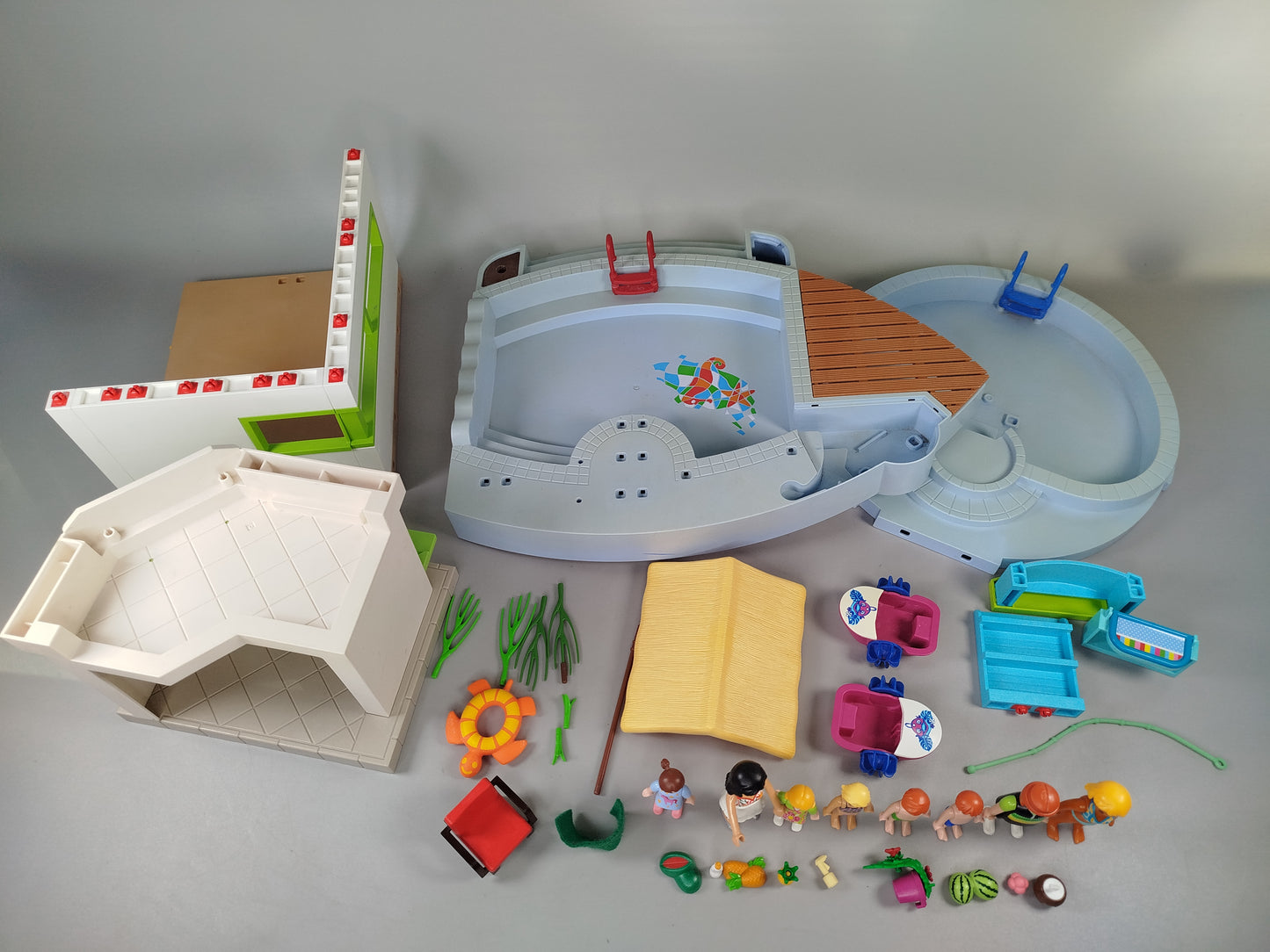 Playmobil Konvolut ca. 3,2 kg - Abenteuer Spielplatz & Wasserspaß