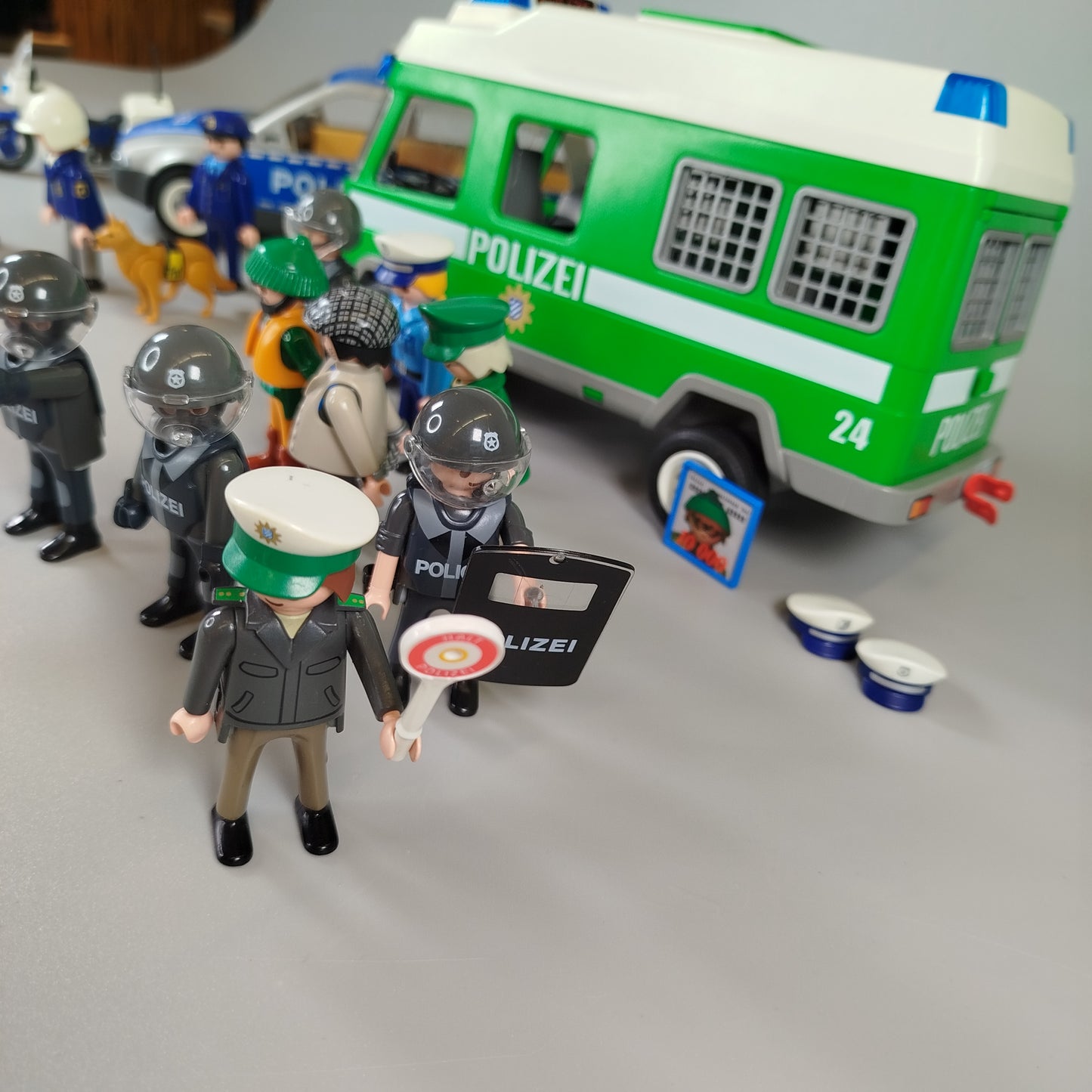 Playmobil Polizei Set - Fahrzeuge und Figuren