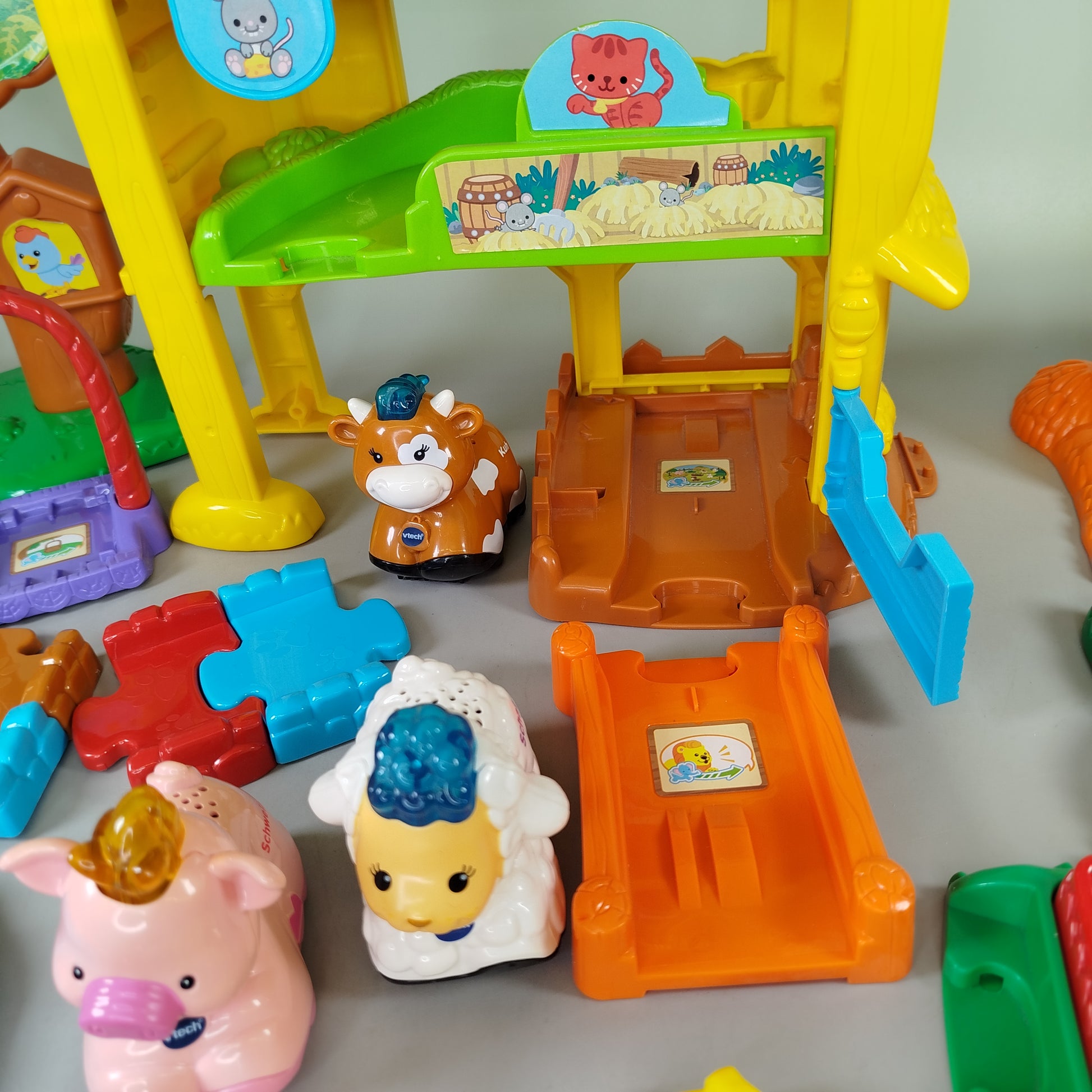 VTech Interaktives Tierspielset mit Figuren, Schienen & Zubehör