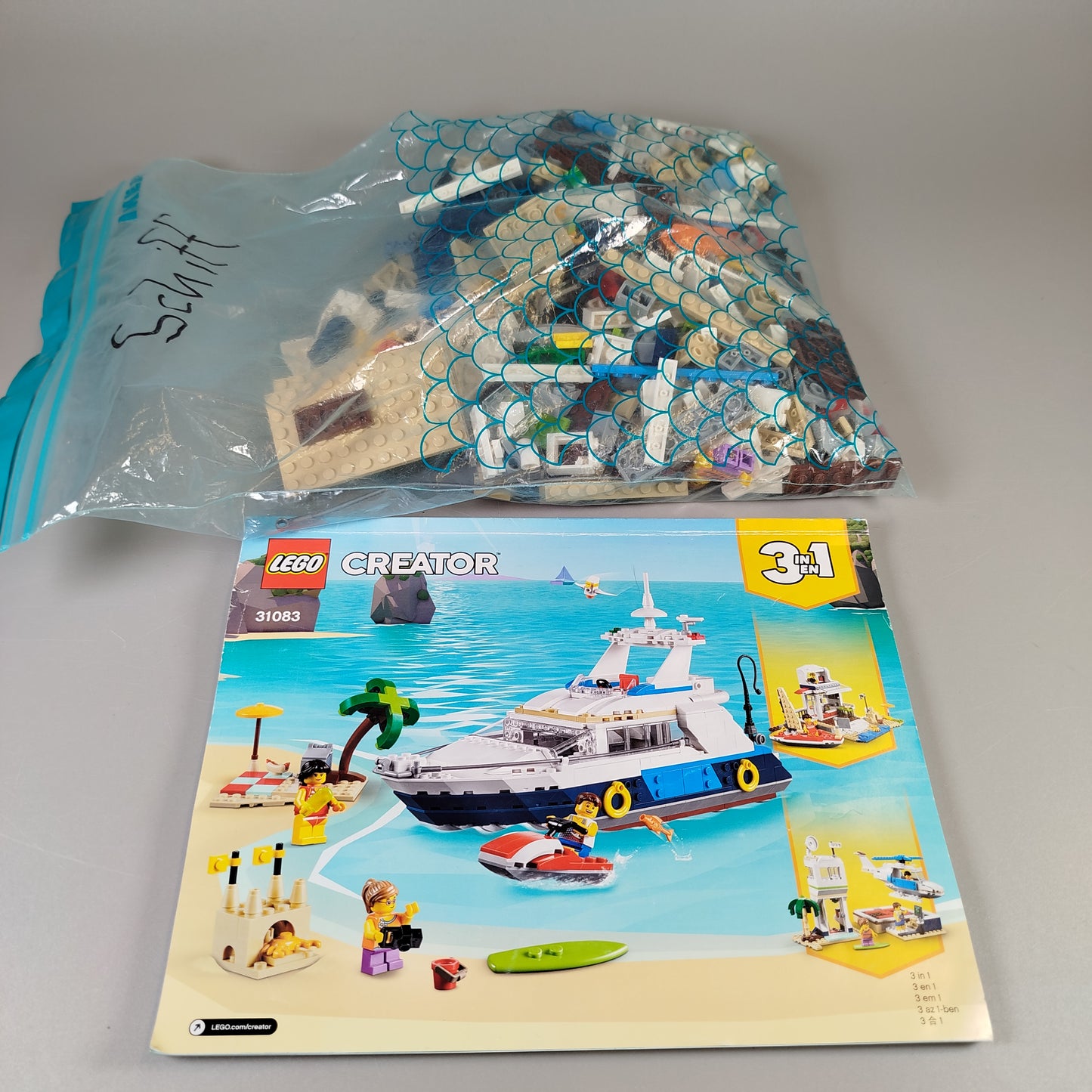 LEGO Creator 3-in-1 31083 Set