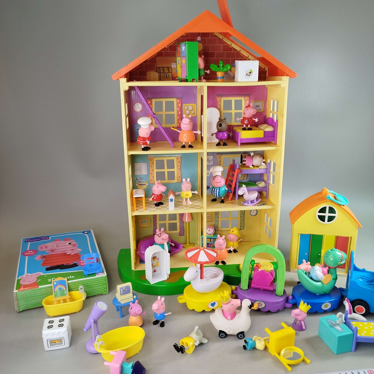 Peppa Pig Bundle 3D Puzzle & Puppenhaus Möbel