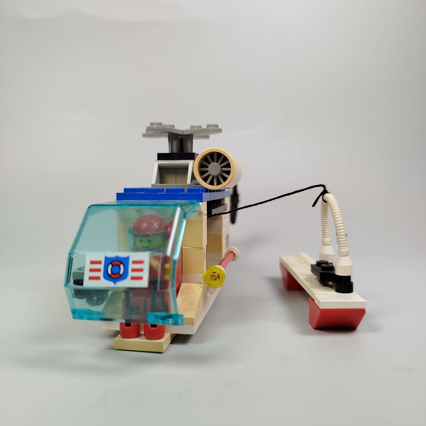 Lego Hubschrauber mit Rettungsplattform