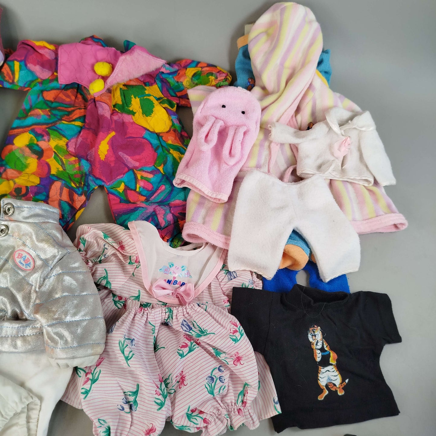 Bundle Puppenkleidung Outfits & Zubehör