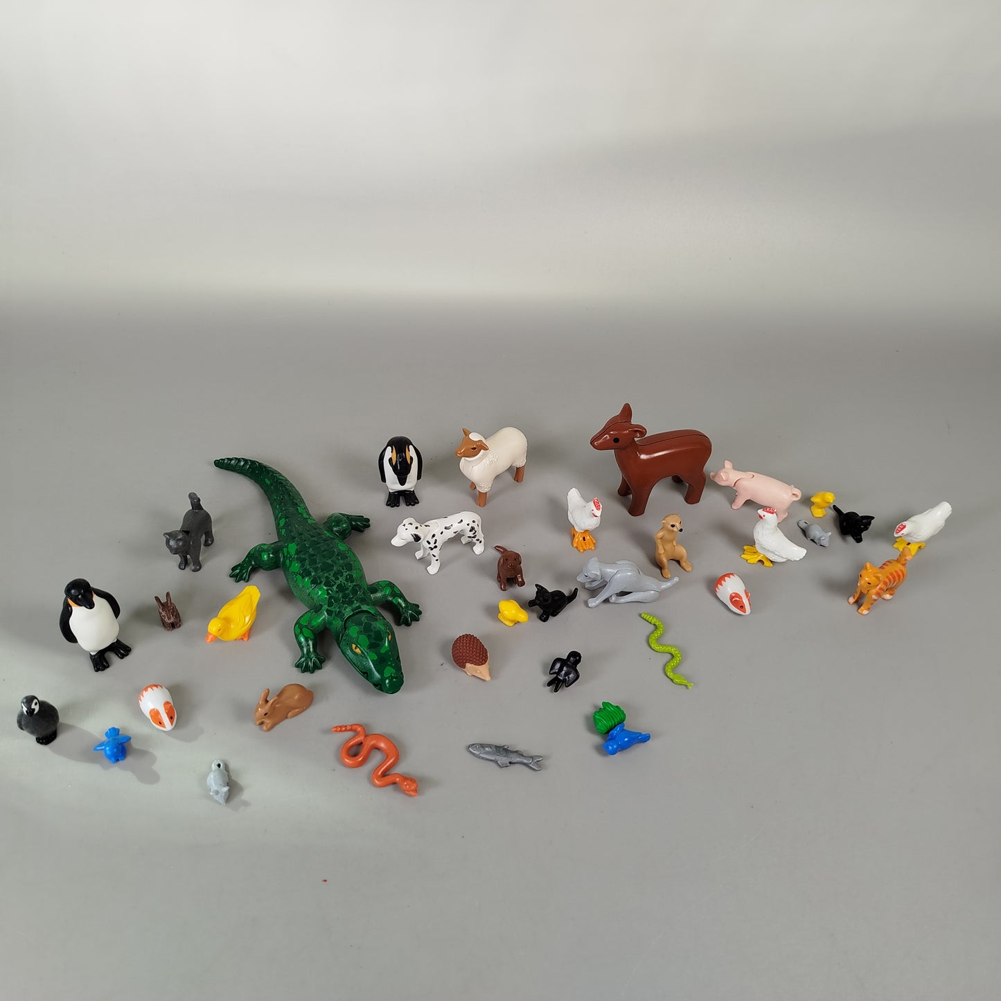 Playmobil Tierfiguren Set von 33 Tieren – Bauernhof & Wildtiere