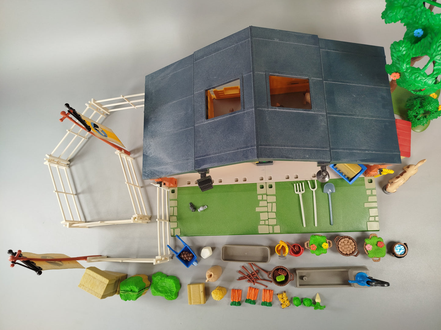 Playmobil Reiterhof 3120 mit Pferden, Figuren & Zubehör