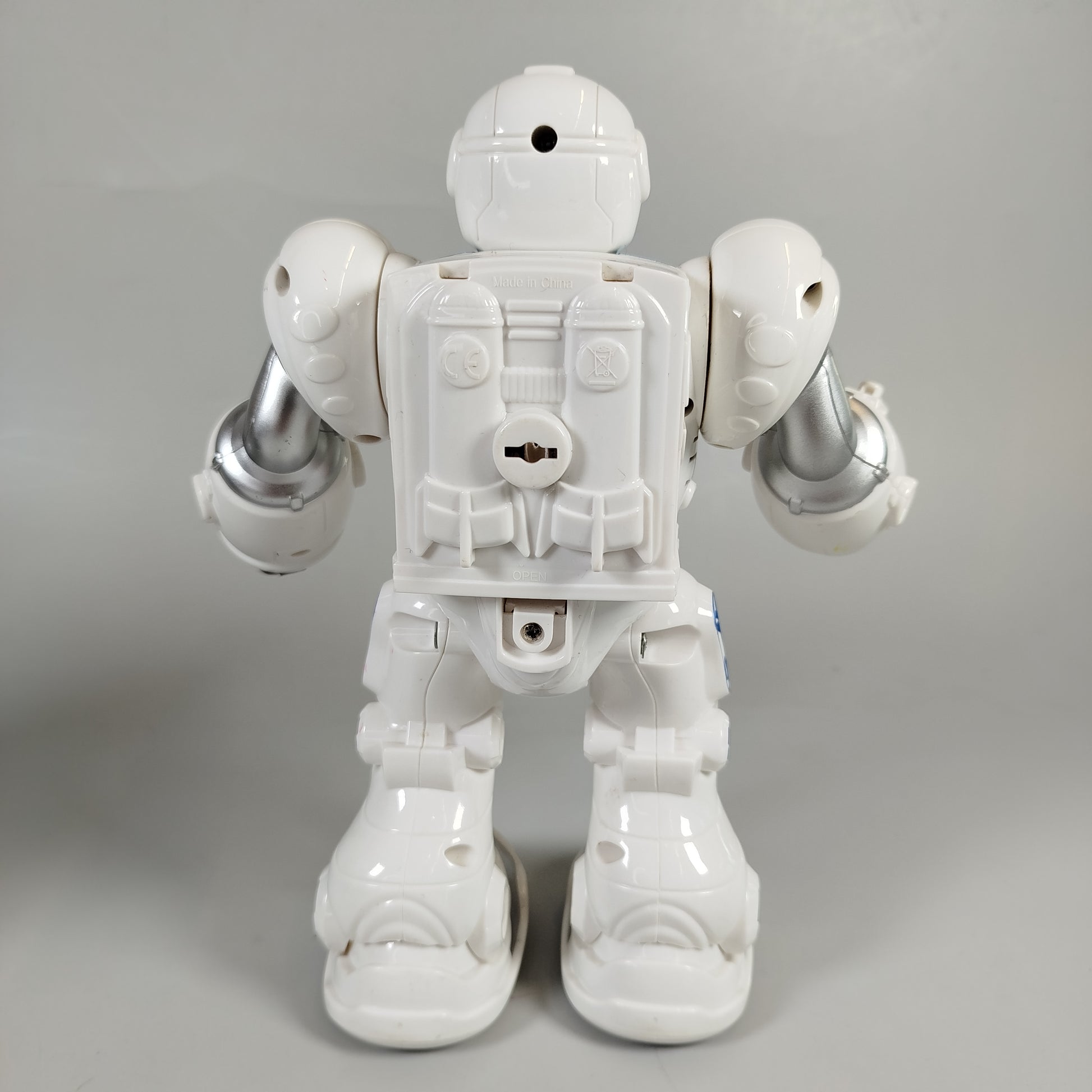 Diverse Set aus 2 interaktiven Roboterspielzeugen