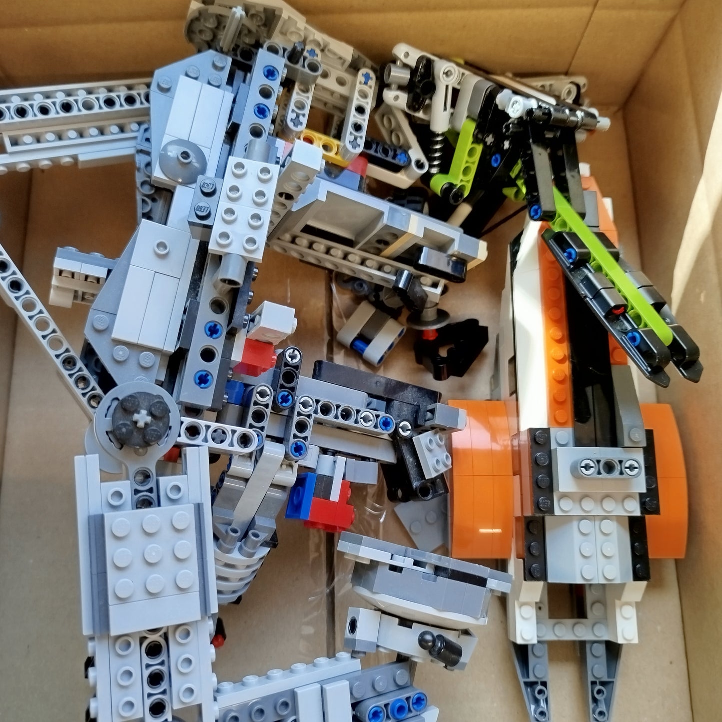 LEGO & Technic Konvolut ca. 2 kg, sehr guter Zustand