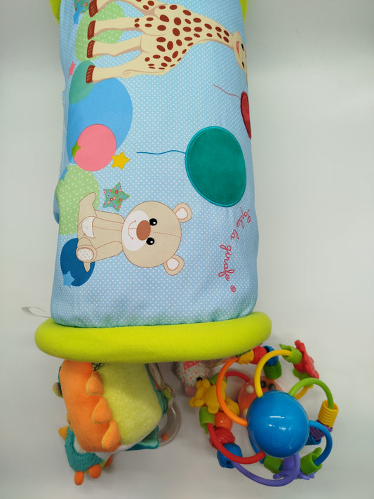 Babyspielzeug Set – Krabbelrolle, Motorikrassel & Stoffspiel