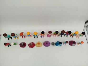 Playmobil Figuren Set von 16, sehr guter Zustand