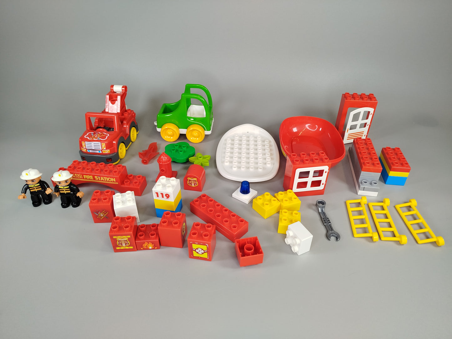 Duplo & Primo Feuerwehr-Spielset mit Bausteinen Fahrzeugen Figuren