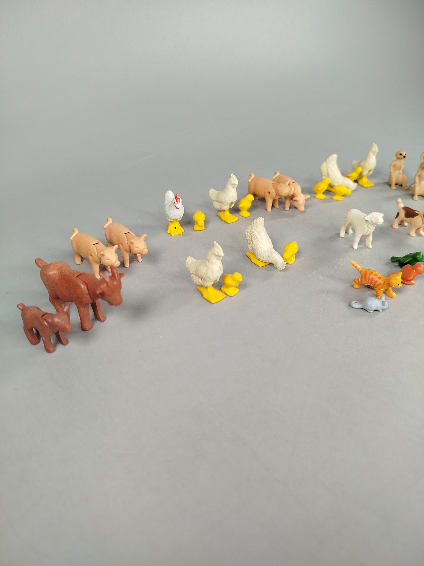 Playmobil Tiere Set von 30 Figuren – Bauernhof & Wildtiere