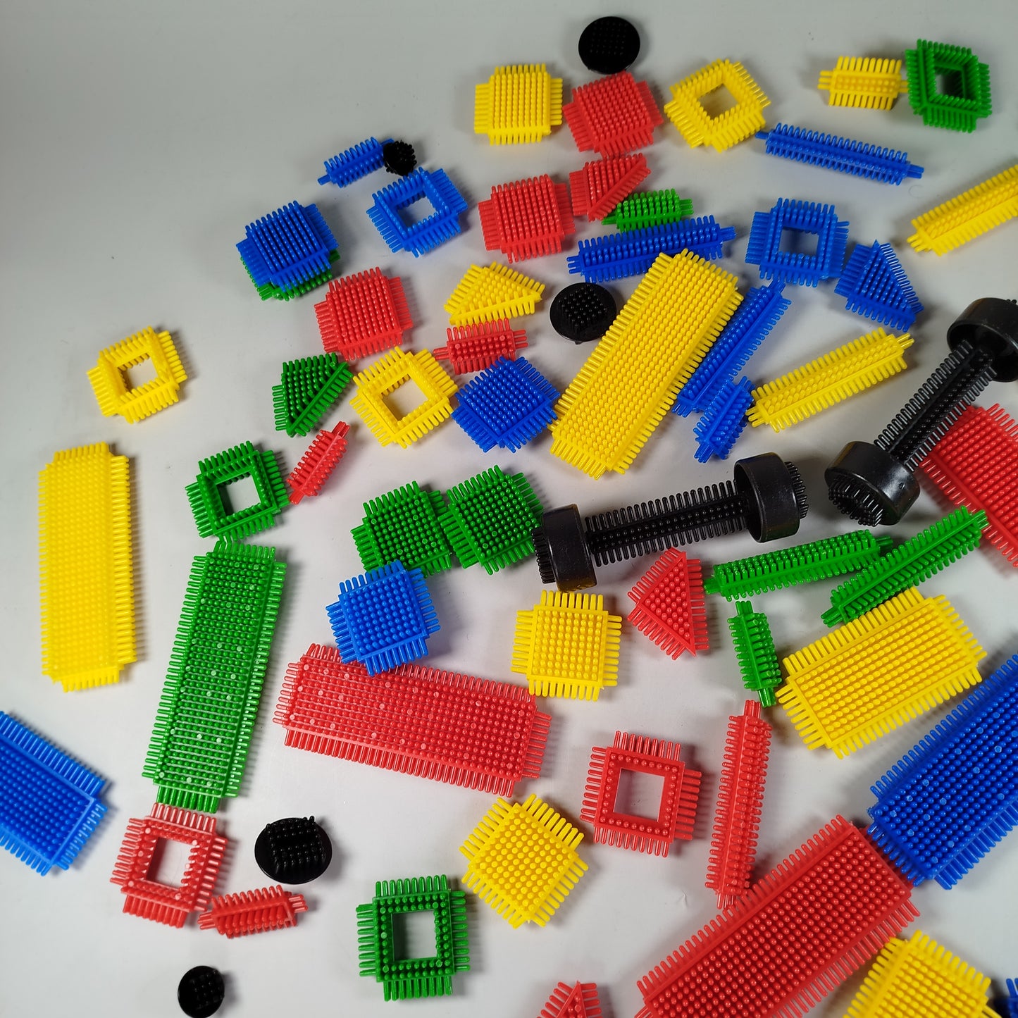 Steckbausteine aus Kunststoff