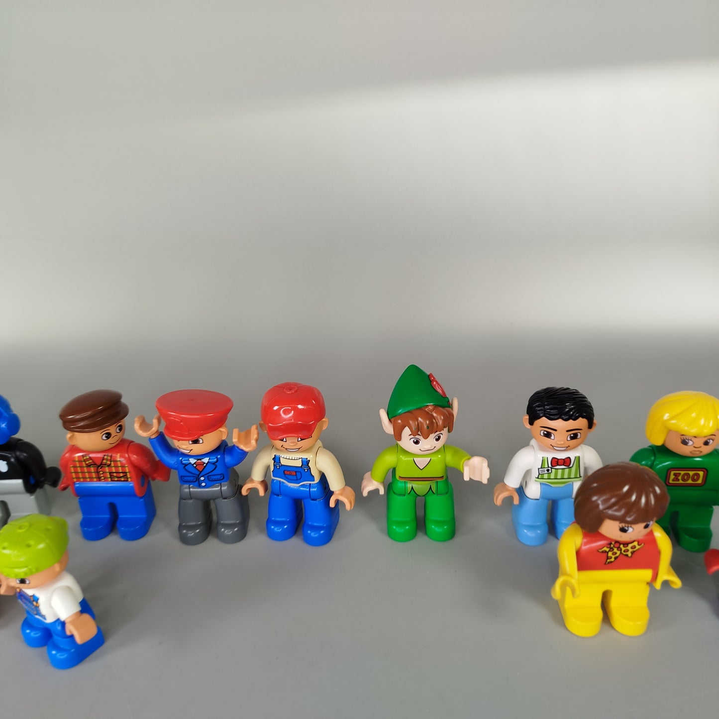 LEGO Duplo Figuren Set von 20 – vielseitige Charaktere, gut erhalten