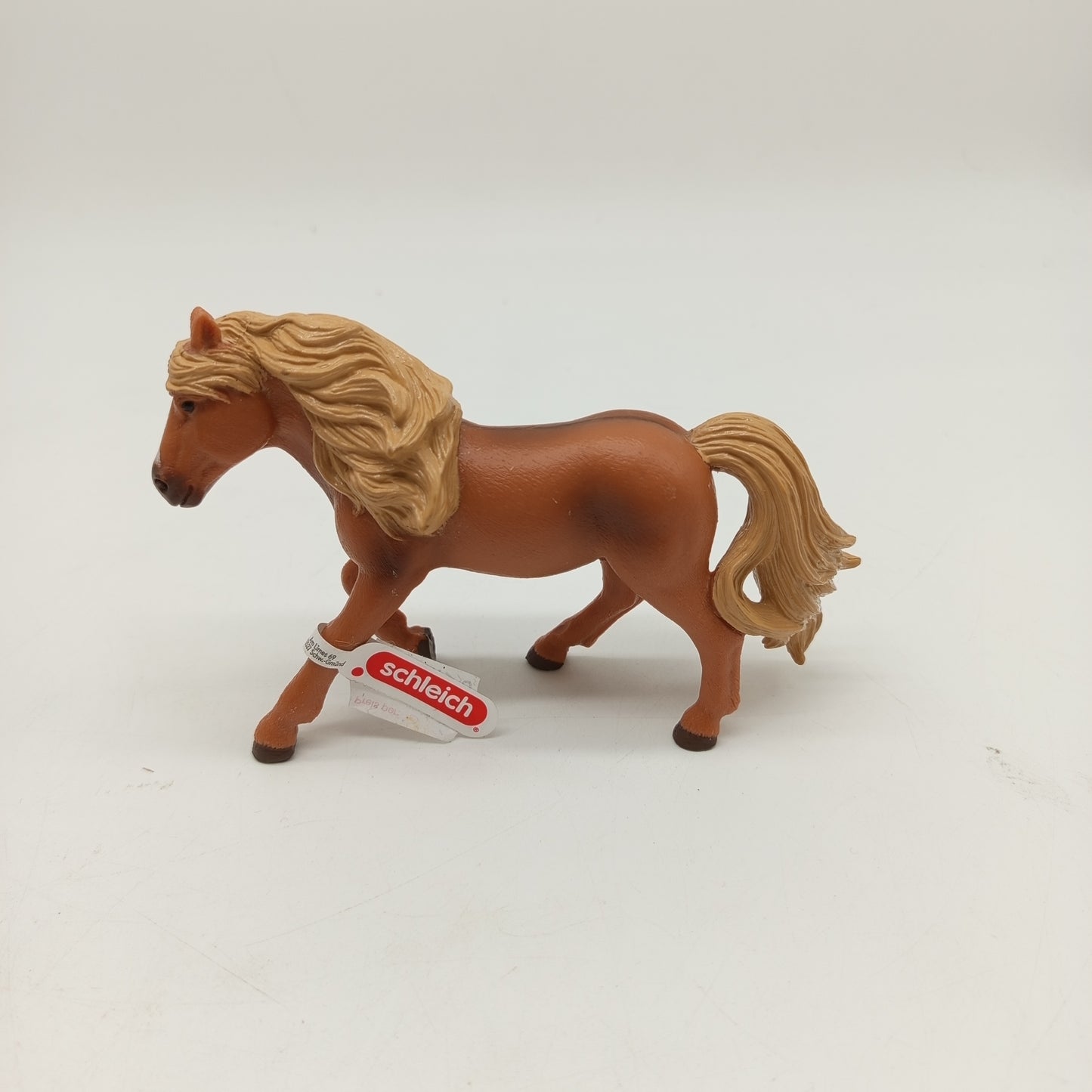 Schleich Pferde Set von 3 Figuren – braun, schwarz & Fohlen