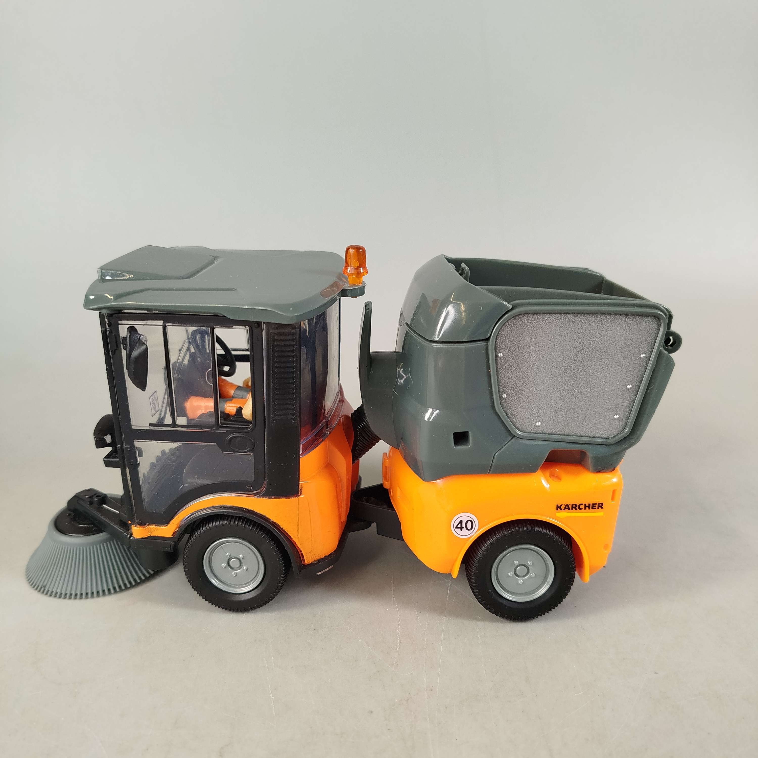 simba dickie group Kärcher MC130 Kehrfzg,gebraucht,ab 3 4 5 Jahre | ✅ geprüft