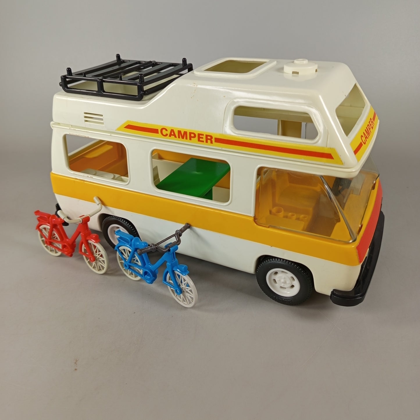 Playmobil Family Camper Wohnmobil 3258 mit Zubehör