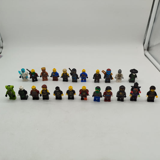 LEGO 23 Minifiguren - teilweise Ninjago Set