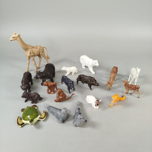 DDR - Tierfiguren Set von 18