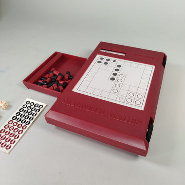 Verschiedene Marken Umfangreiches Spielset mit beliebten Brett- und Kartenspielen