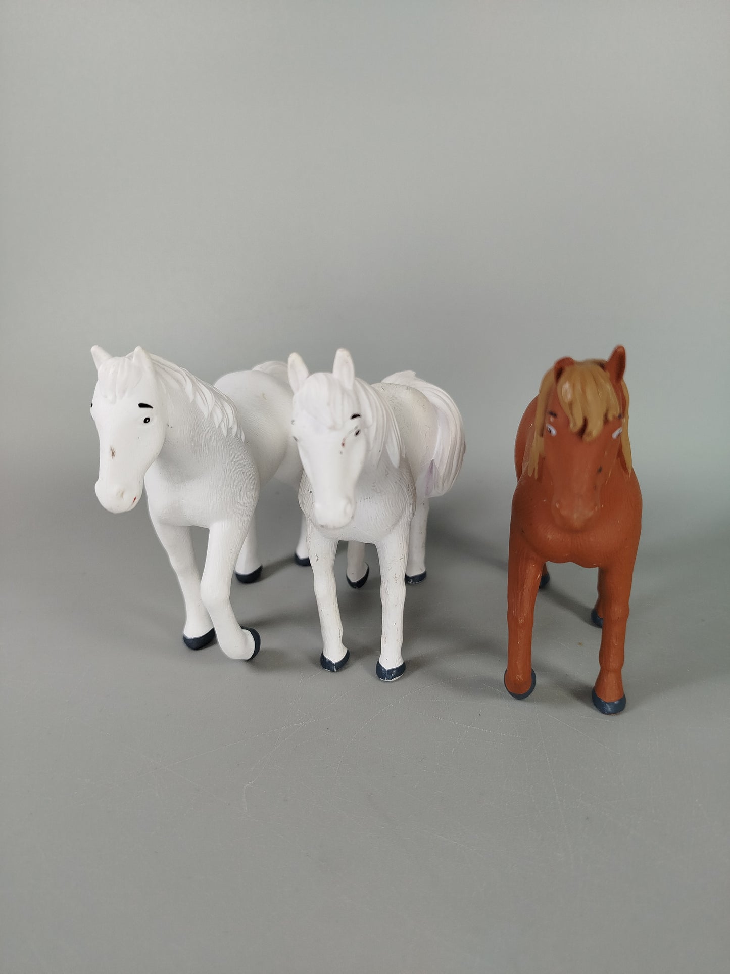 KIDDINX Pferdefiguren Set von 3, gut erhalten